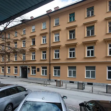Appartement In Pub Kamera Klub Apatment-city Center Ljubljana