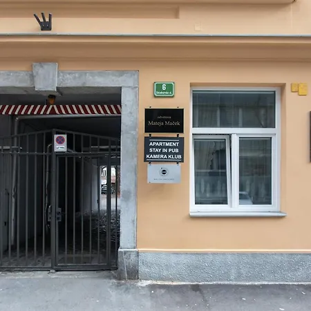 Appartement In Pub Kamera Klub Apatment-city Center Ljubljana