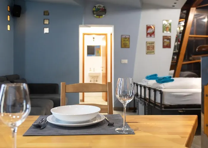 In Pub Kamera Klub Apatment-city Center Apartman