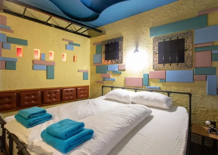 In Pub Kamera Klub Apatment-city Center Apartman