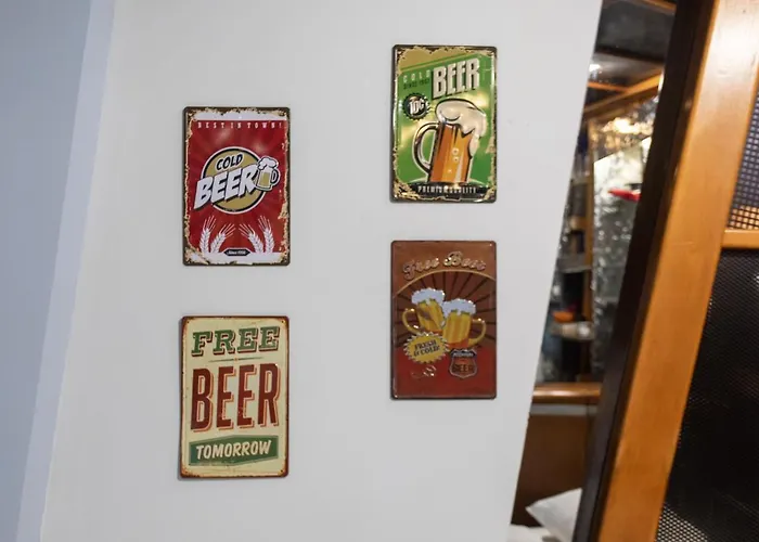 In Pub Kamera Klub Apatment-city Center Apartman *