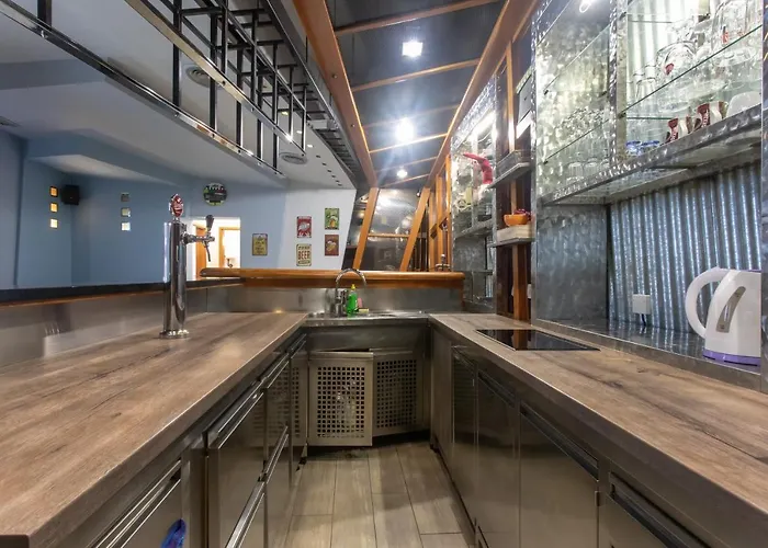 In Pub Kamera Klub Apatment-city Center Apartman *