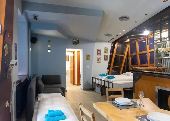 In Pub Kamera Klub Apatment-city Center