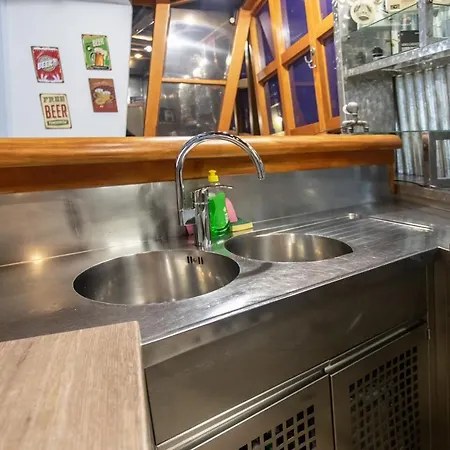 In Pub Kamera Klub Apatment-city Center * Liubliana